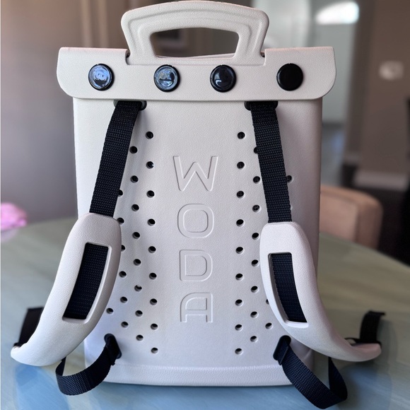 Woda Mini Backpack - Picture 2 of 8